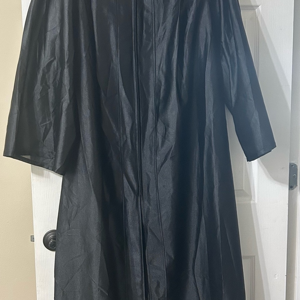 Men's Graduation Cap and Gown